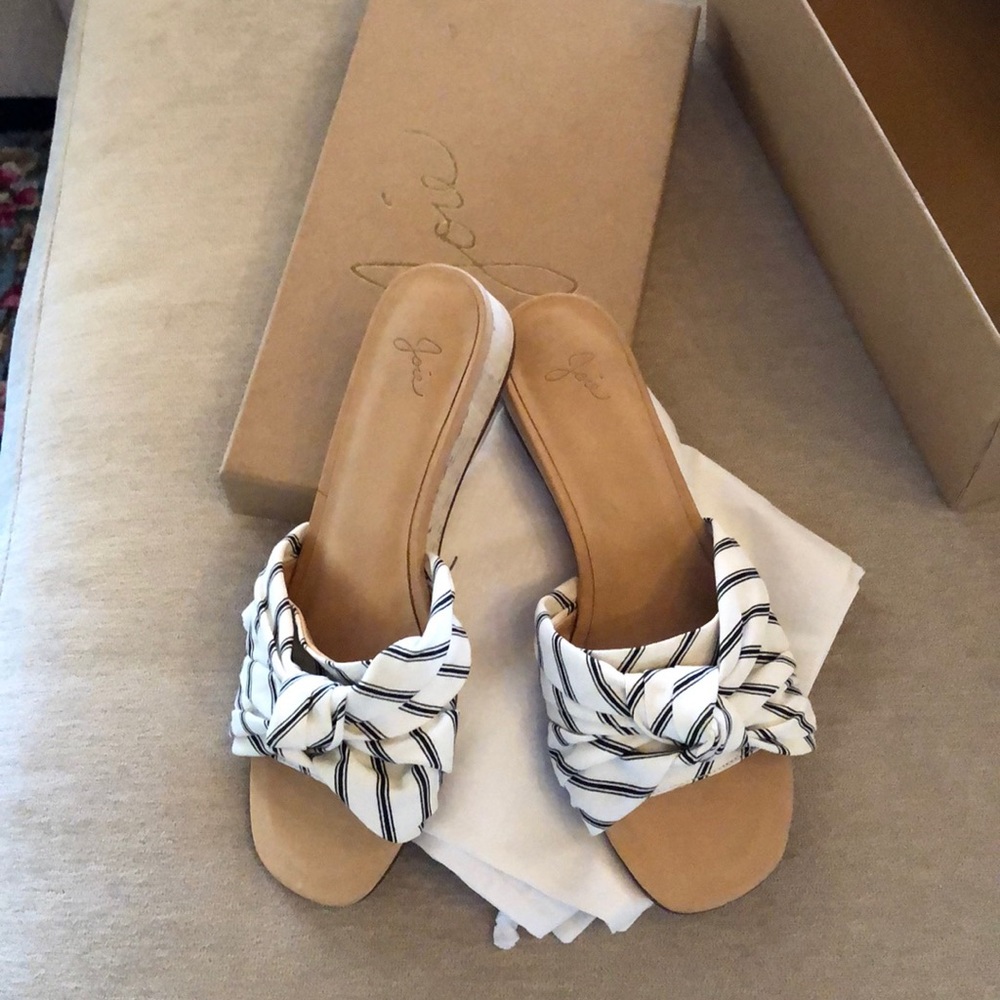 Joie shoes,new in box with bag